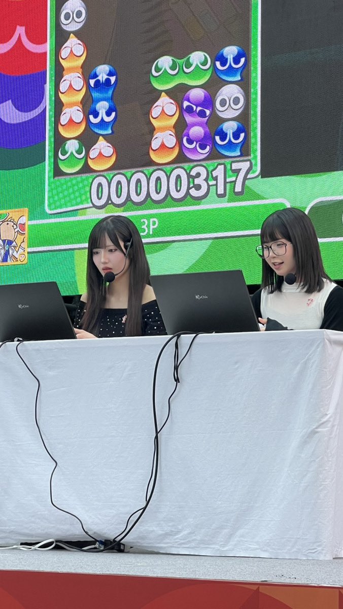 livesite_asia's tweet photo. 👤EsportsSTAGE

参加者との対戦会も行われステージは大盛り上がりでした🔥

 #アジア競技大会 #ライブサイト #amshy #鈴木ノリアキ #たかやスペシャル #須田泰成生 https://t.co/YXXljKpJg7