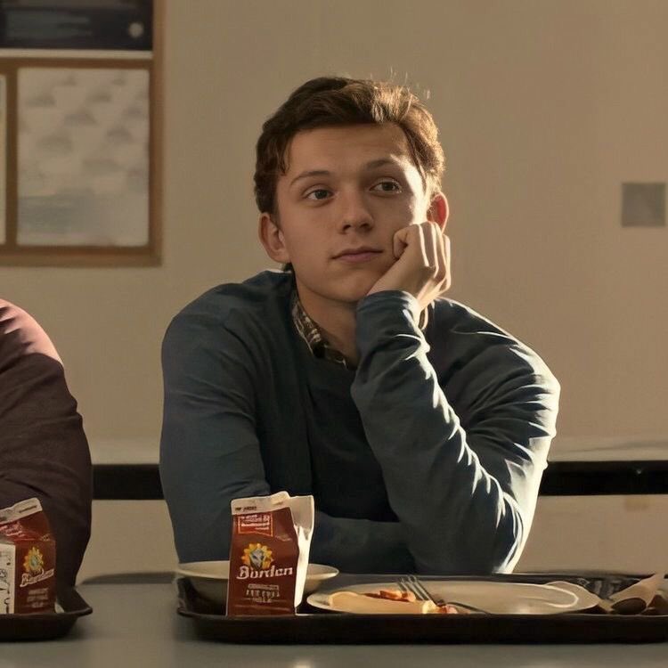 hollandmp4's tweet photo. ⓘ this user loves peter parker https://t.co/tfQekoqgCz