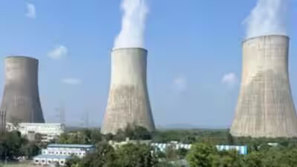 Rajpal_BJP's tweet photo. India need to accelerate the transition by blending #thorium directly into its PHWR fleets rather than waiting for stage 3 of nuclear programme if really want to achieve its 100GW nuclear power by 2047 as we have the largest thorium reserves &amp; little uranium. #EnergyIndependence https://t.co/UMEarLhj5T