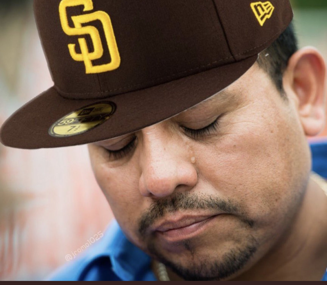 ricroc323's tweet photo. @Padres_Burner69 🤡 https://t.co/LjE2pR3RxY