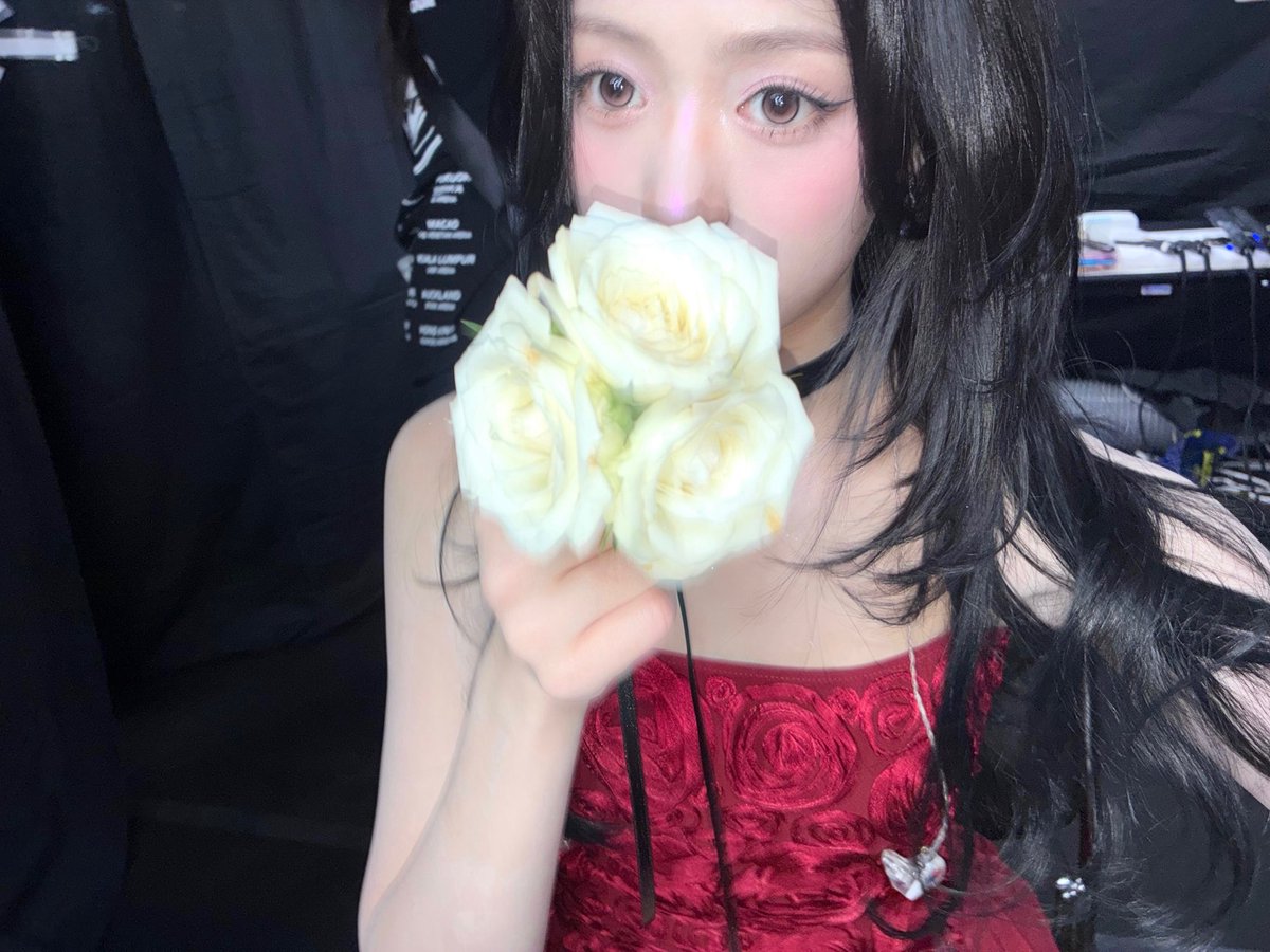 aahyeonnn's tweet photo. 260923 #아현 #AHYEON 위버스 포스트

day 2 let gooo https://t.co/QGsrzVqmm1