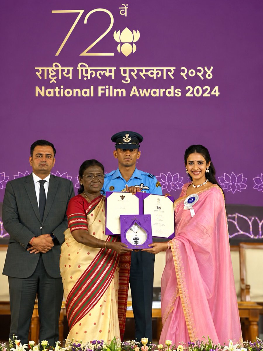 IamSaiDharamTej's tweet photo. Such a proud moment seeing maa Bangaru thalli @IamNiharikaK and the entire team of #CommitteeKurrollu win the ‘Best Telugu Film’ award at the #72ndNationalFilmAwards https://t.co/2npcD8g7tE