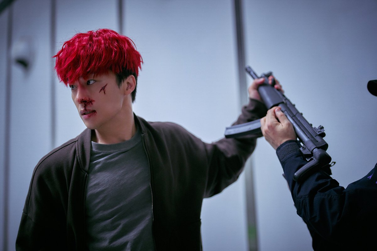 boohwal_seok's tweet photo. 나 진짜 할 일이 많은데
아저씨 저 건드리지 말아주세요 https://t.co/cvWPZUtIzk