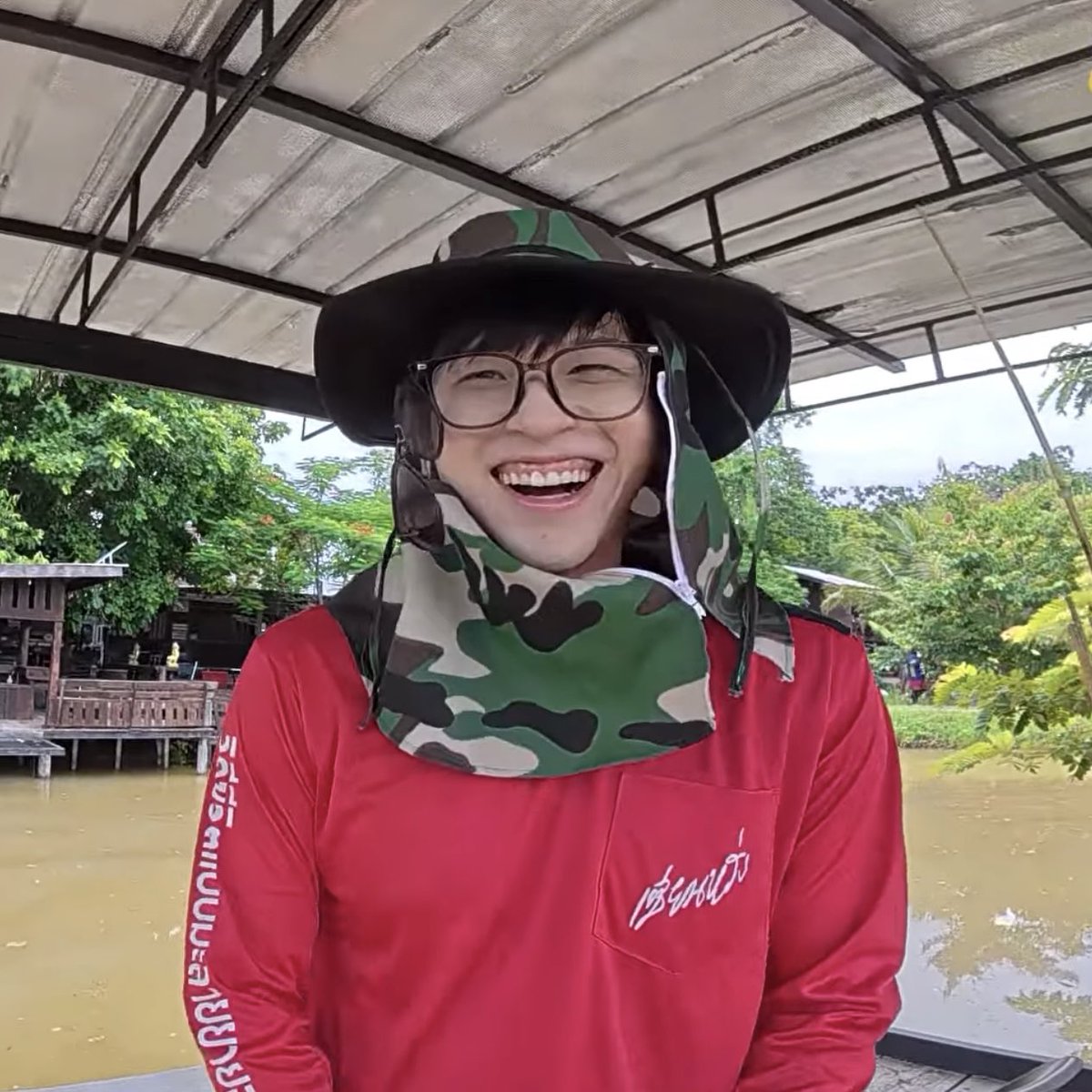 skyblue_skp's tweet photo. แว่นหนูหลุด ตกใจหมดเลย 555555 น้องสกายน่ารักมากกก จั๊นอยากโดดคลองให้กับความน่ารักนี้ https://t.co/VRYcSPsfvR