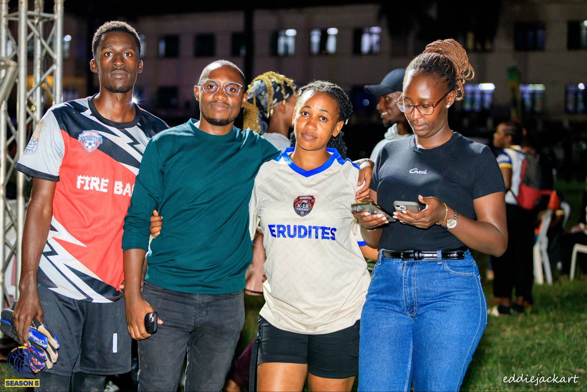 K_18Firebase's tweet photo. 2/4
@KISOBALeague Night edition
#KISOBALeagueSnV
#KLKakyekaFinale
#FuelTheFire https://t.co/s80FvS17S5
