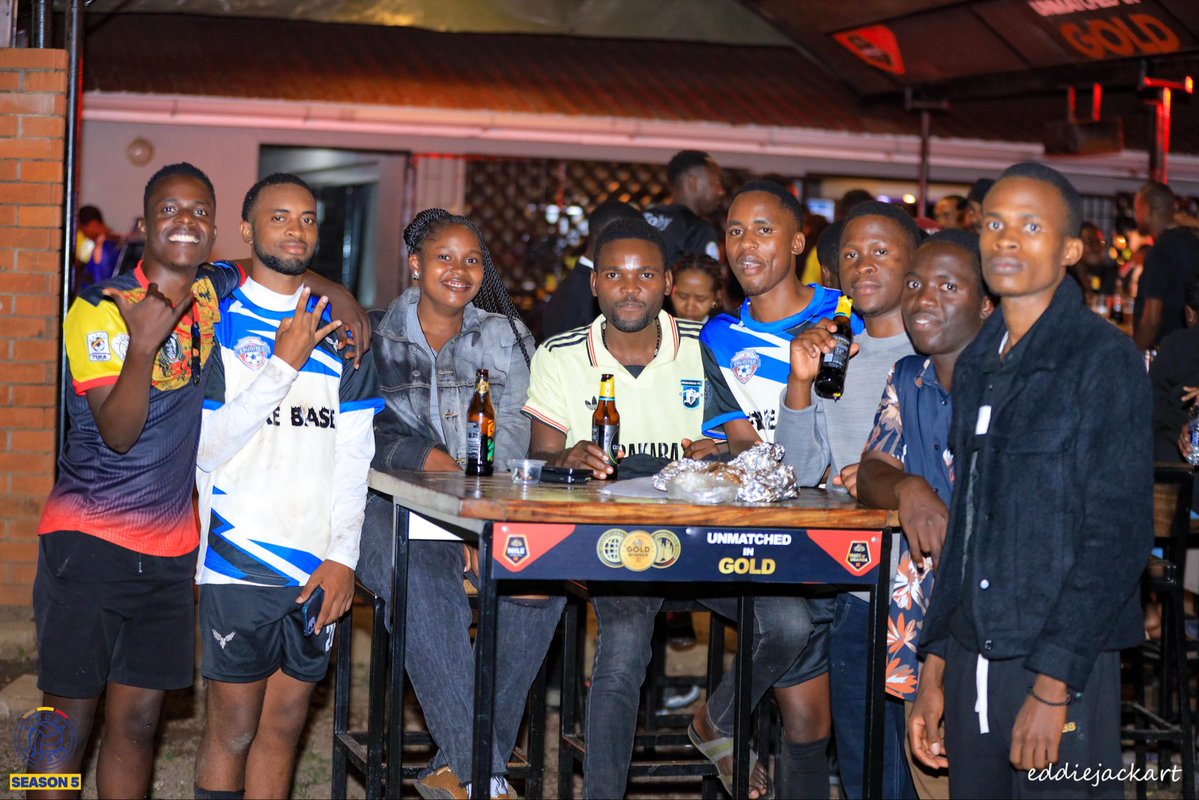 K_18Firebase's tweet photo. 2/4
@KISOBALeague Night edition
#KISOBALeagueSnV
#KLKakyekaFinale
#FuelTheFire https://t.co/s80FvS17S5
