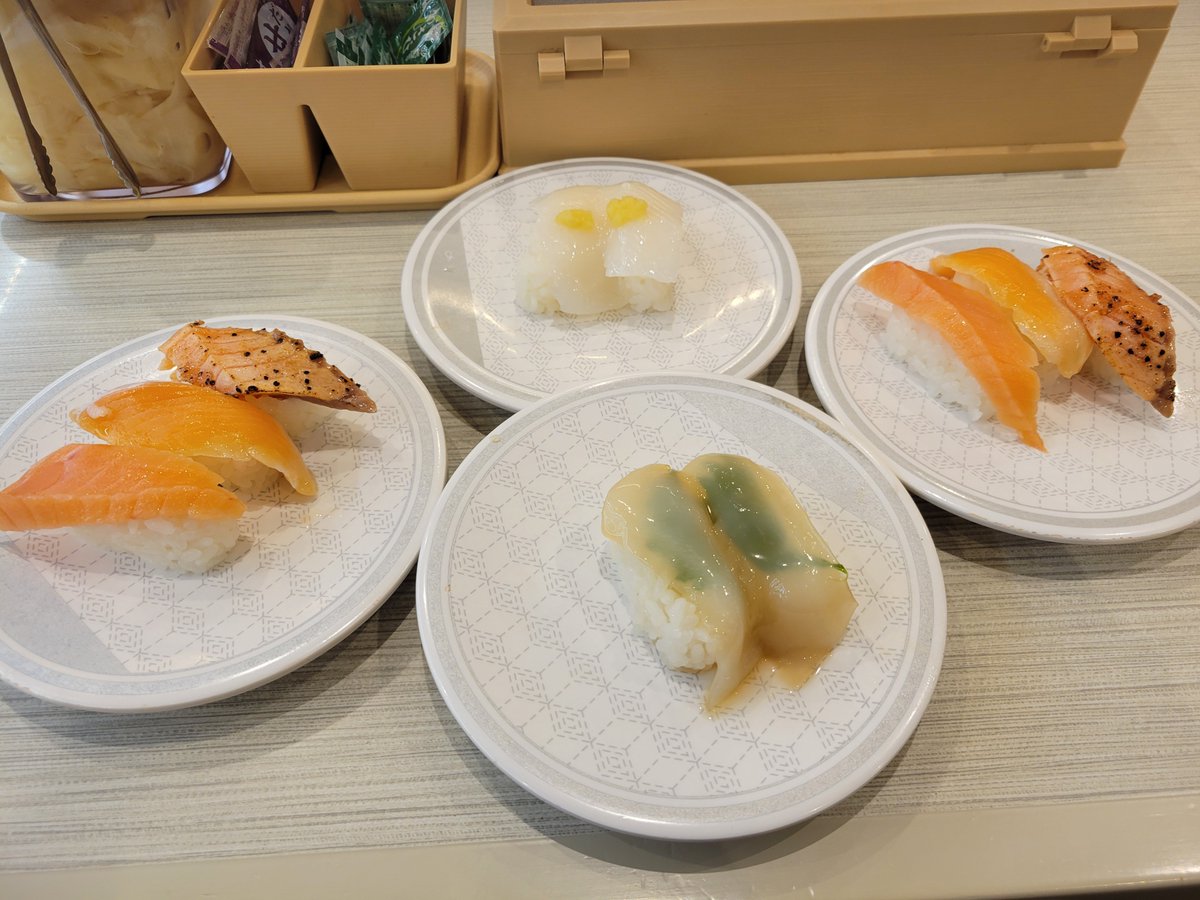 urimanju's tweet photo. 一人寂しいはま寿司。 https://t.co/iX8jWcXsMi