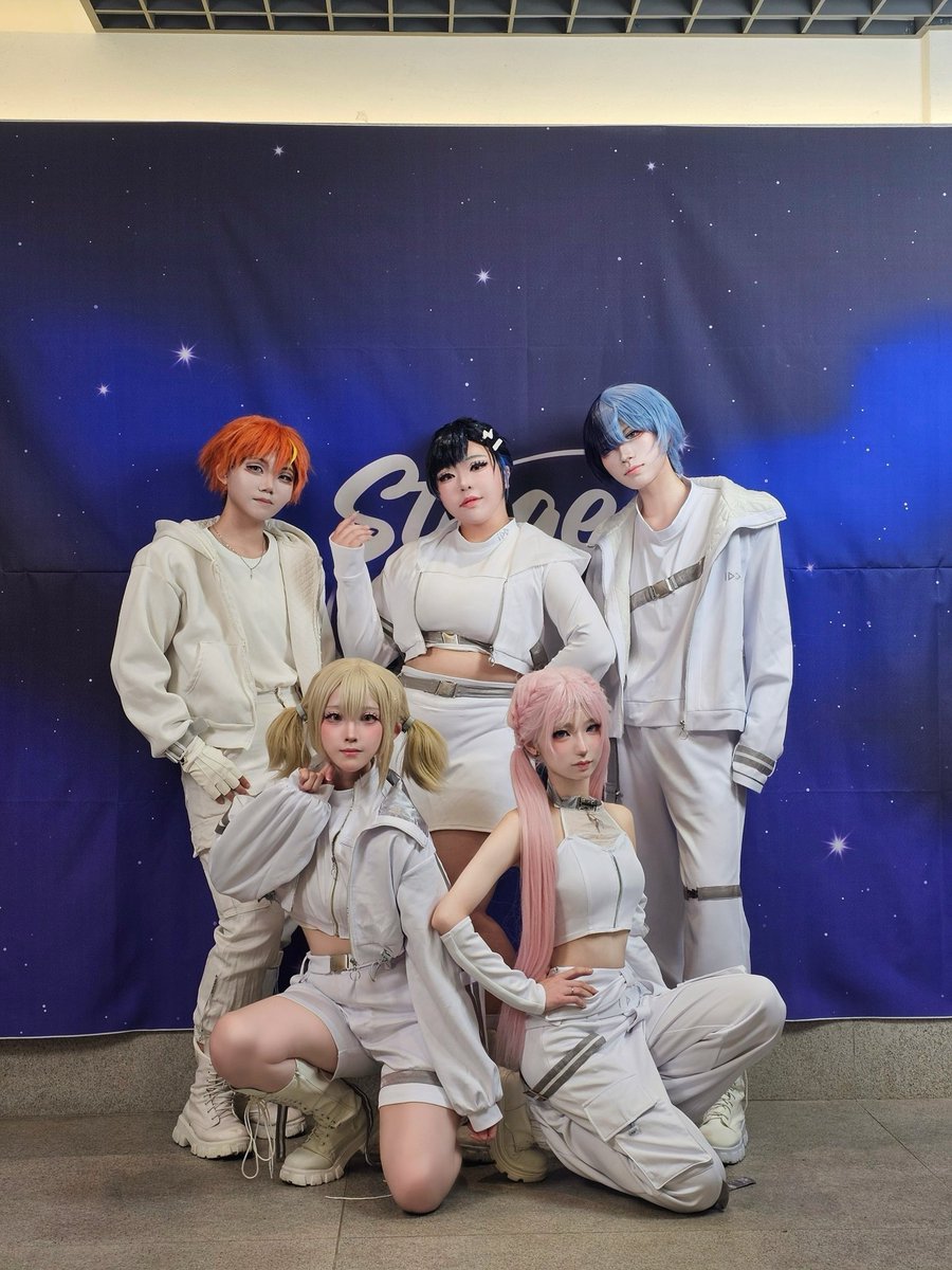 YeonYuu722's tweet photo. #스테파레에서_빛나는_스테이지 
[ 지각생 등장..>< ]

비트스쿼드 루카로 무대하고왓습니다!
솔직히 의상 병크가 너무 많았어서 아침에 급하게 재수선을 하는 단계에서 벨트를 두고나와.. 벨트없이 무대를 햇구요 안무를 생각보다 많이 까먹어서 아쉽구..우리 비트스쿼드 멤버들과 마지막 무대라(타래 https://t.co/wB8rhwDK3d