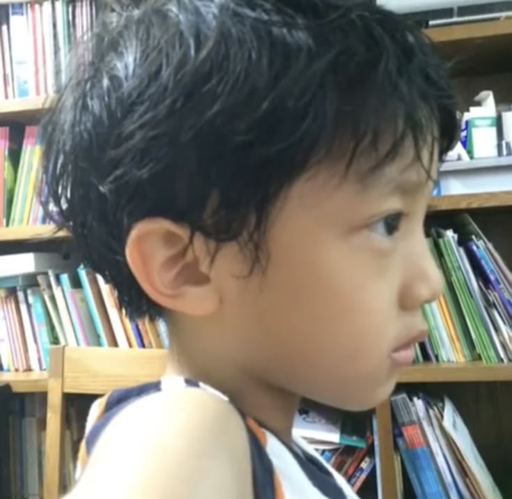 4sholilie's tweet photo. baby woojinie makes me feels so maternal towards him ☹️ https://t.co/EIliPNeWFB