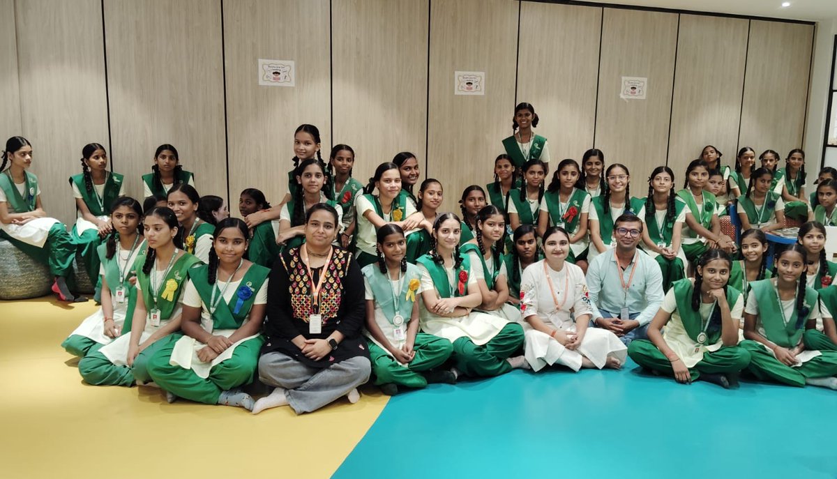 PardadaPardadi's tweet photo. 📚A new place can open the door to a new dream.

46 girls from Pardada Pardadi visited Coforge Public Library, Noida, exploring books, new ideas and a different learning environment.

Thank you, Coforge Public Library, for welcoming our girls and making this experience special! https://t.co/wp5BUhumTd