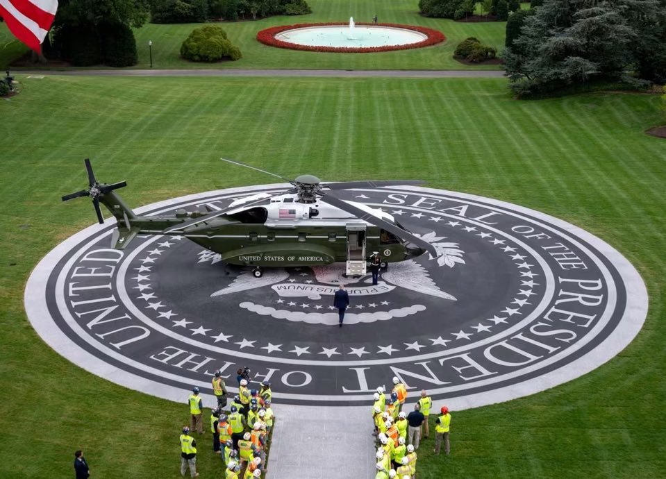 realMrpoolRV's tweet photo. Love Trump or hate him, it’s genuinely embarrassing the White House didn’t have this before now.

Decline is a choice. https://t.co/MIAgjcpneP