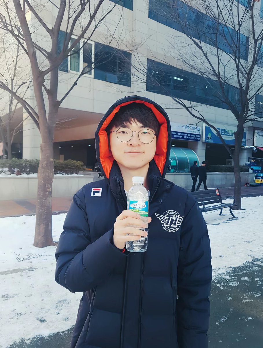 upsetbone_baz's tweet photo. 他是一个好男孩 是的 https://t.co/nBbf2XIpsN