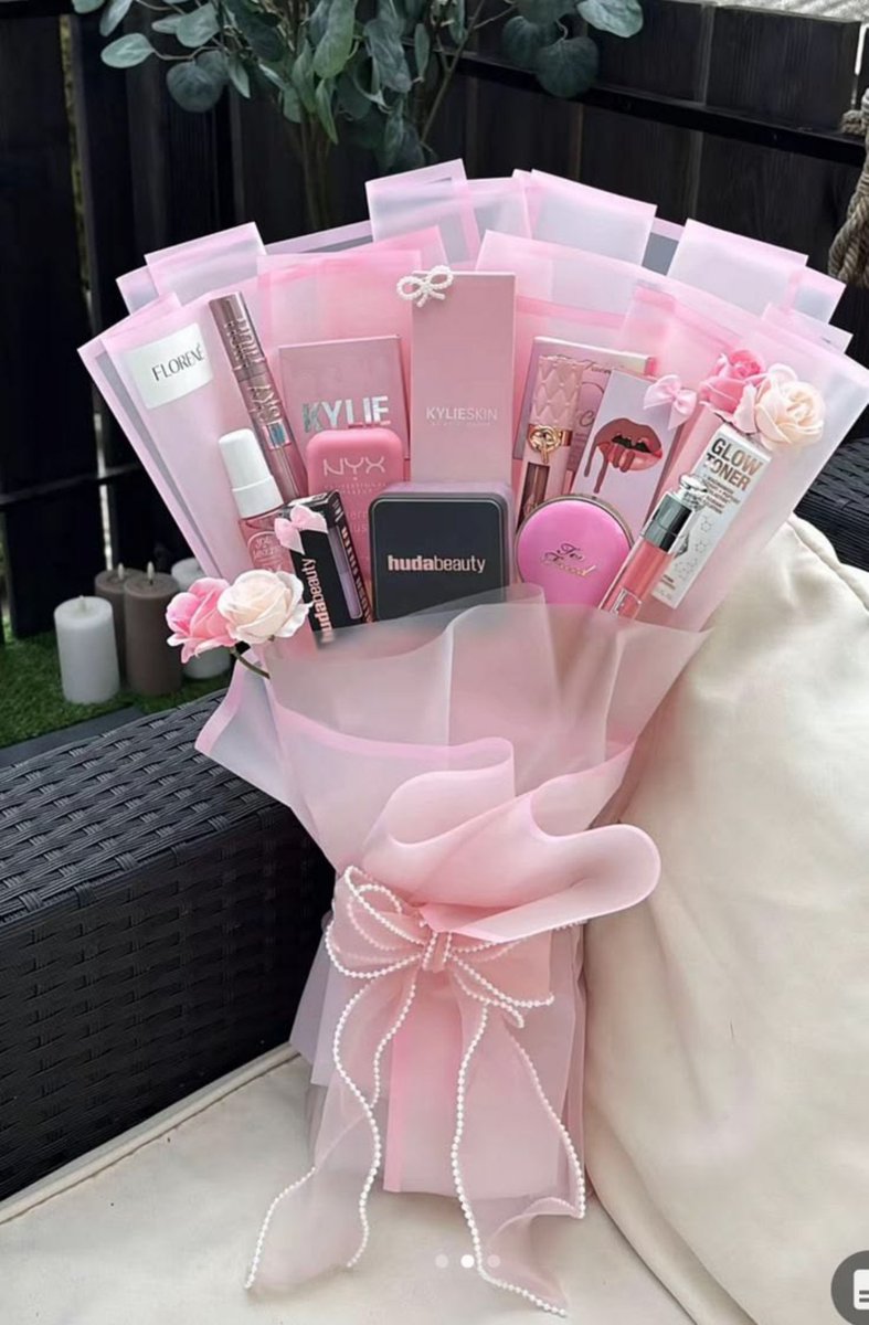 girlwhoblooms's tweet photo. thr bouquet i want https://t.co/lM89hG18Qr