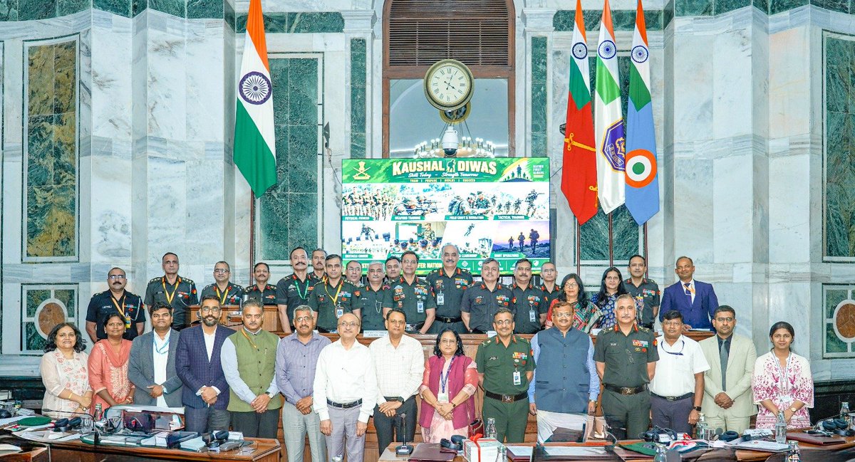 OfficialIGNOU's tweet photo. 𝐈𝐆𝐍𝐎𝐔 𝐕𝐢𝐜𝐞-𝐂𝐡𝐚𝐧𝐜𝐞𝐥𝐥𝐨𝐫 𝐢𝐧𝐯𝐢𝐭𝐞𝐝 𝐚𝐬 𝐒𝐩𝐞𝐜𝐢𝐚𝐥 𝐆𝐮𝐞𝐬𝐭 𝐨𝐟 𝐇𝐨𝐧𝐨𝐮𝐫 𝐚𝐭 𝐒𝐚𝐢𝐧𝐲𝐚 𝐊𝐚𝐮𝐬𝐡𝐚𝐥 𝐃𝐢𝐯𝐚𝐬

The event was organized to commemorate a significant milestone to recognize ‘𝐏𝐫𝐨𝐣𝐞𝐜𝐭 𝐊𝐚𝐮𝐬𝐡𝐚𝐥𝐯𝐞𝐞𝐫’. https://t.co/ndUx0UFSW6