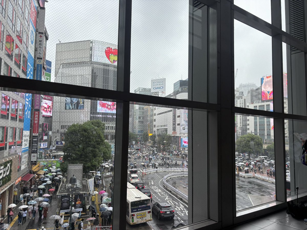 autopoopmachine's tweet photo. ペルライ前に聖地巡礼をするなど https://t.co/7kTmZy2B3i