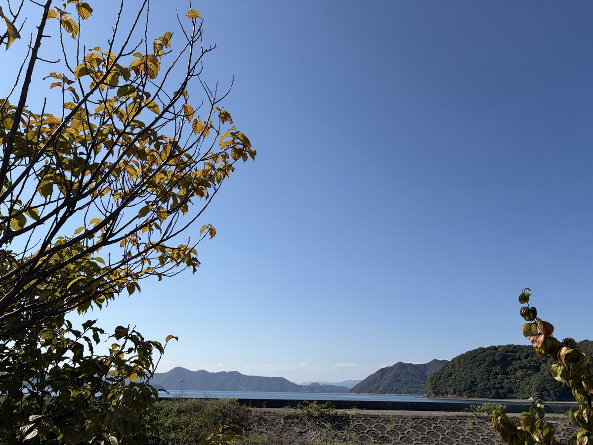 inmatsu's tweet photo. しまなみ海道

塩の温泉でゆったり
隣の伯方の塩工場で
塩アイス https://t.co/oN3c7BNEsl