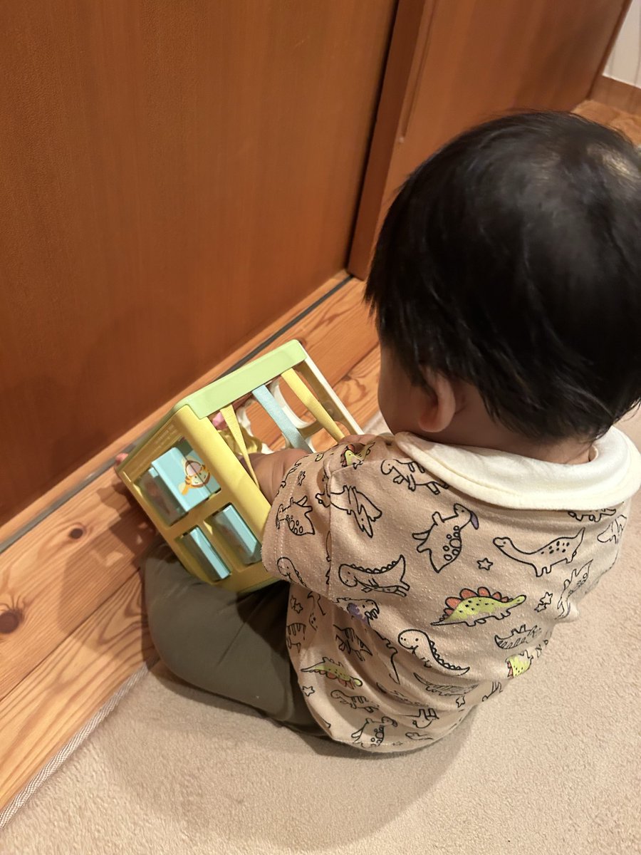 Yukititty's tweet photo. なんと！当選してギフトをいただきました🎁❤️
ありがとうございます！
息子は開けてすぐに夢中で遊びました🧸

 #ディズニー英語キャンペーン https://t.co/paMjBm7Ep8
