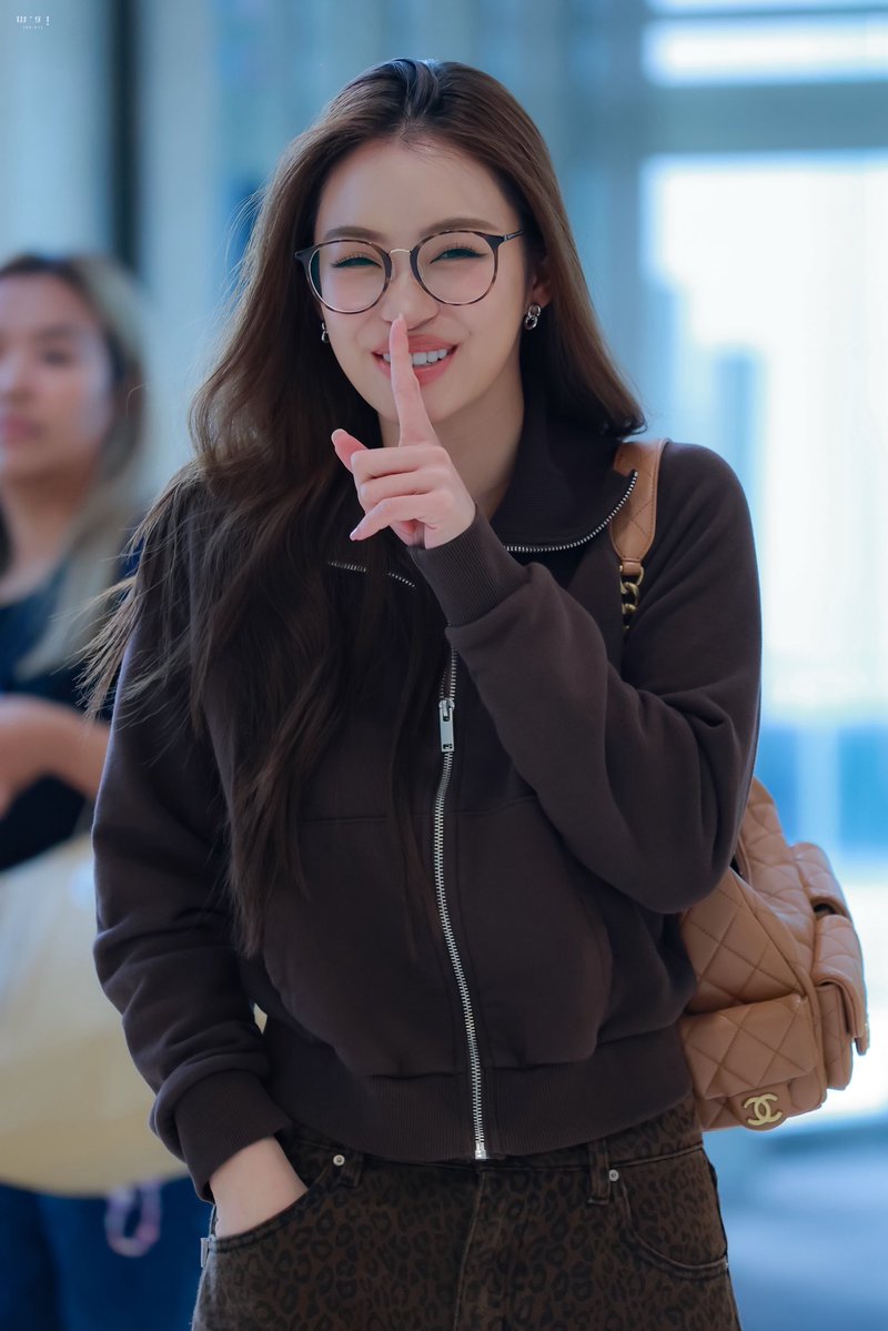 _09jannn's tweet photo. คิบถึมหมวยแว่นแหะ🤏🏼 https://t.co/cQlPE8h55d
