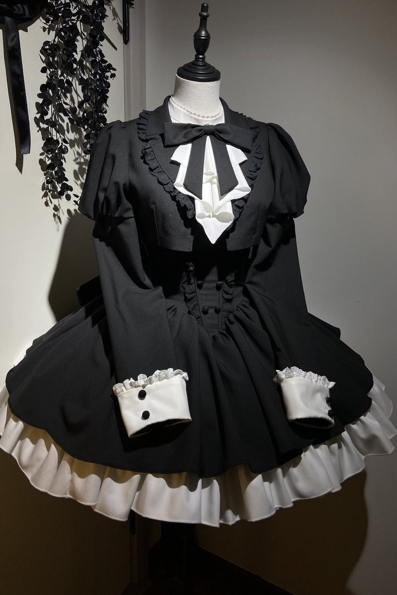 LilyBlack_shop's tweet photo. 🖤🤍闇夜のゴシックドールドレス🤍🖤 https://t.co/bHqi9oPFAC