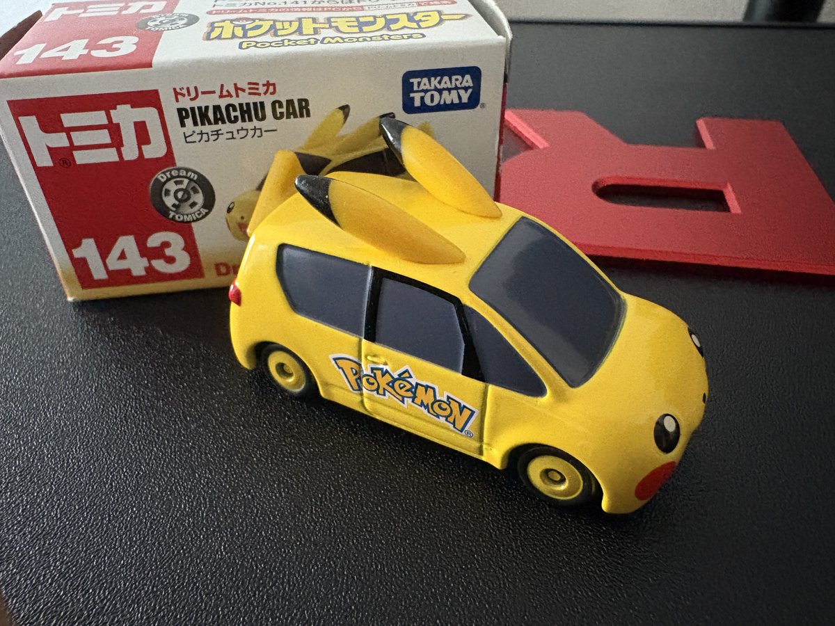 hackerlifelog's tweet photo. 30thの #ポケカ を探しにブックオフに行き、カードは売り切れだったけど、ピカチュウの #トミカ を見つけたので購入。発売は10年以上前なんですが、箱もあって状態はよいです。☺️ https://t.co/Iah5ZOrQJJ