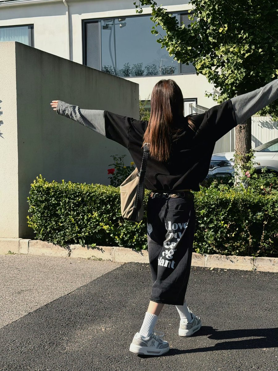 QIAOYIYUGLOBAL's tweet photo. [📷] 260923

#QIAOYIYU weibo &amp; ig Update

#QIAOYIYU #乔一鱼 #เฉียวอีอวี๋ #Gen1es https://t.co/raYOs6thnU