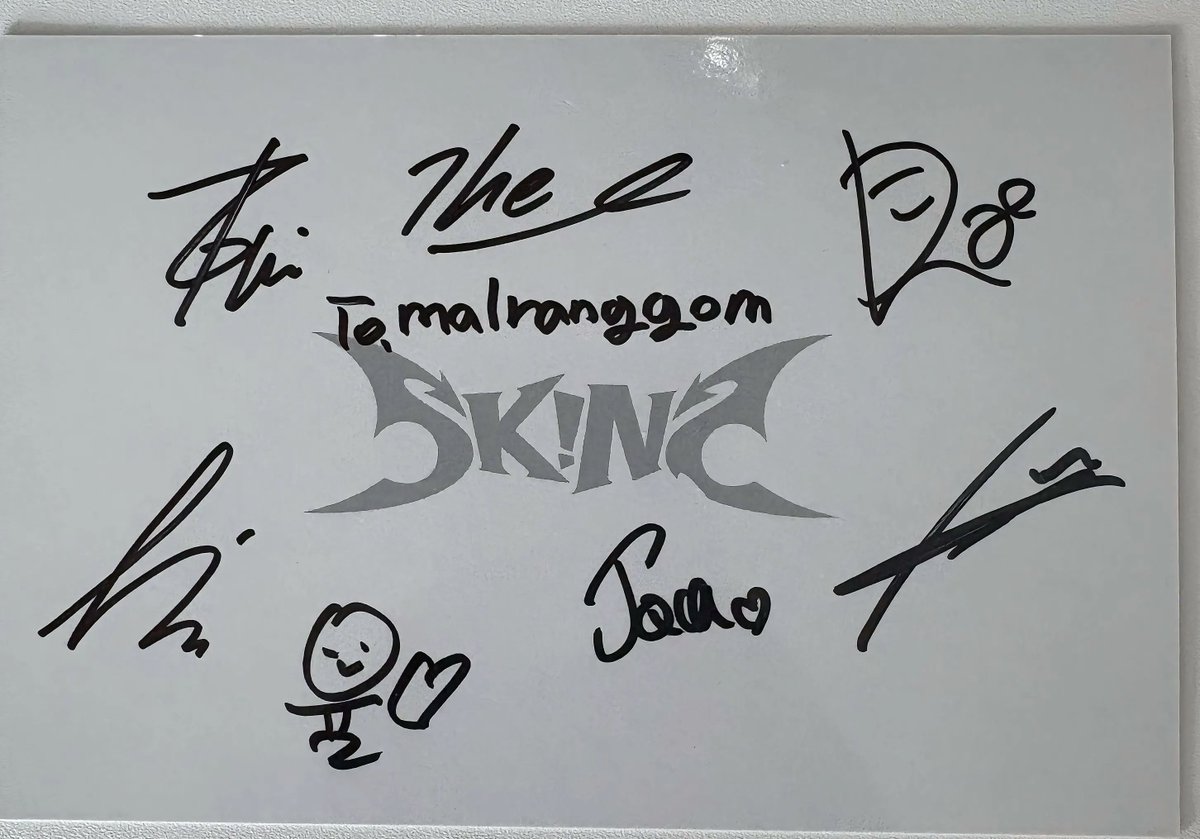 malranggom16062's tweet photo. 늦었지만 너무 감사해요 !!
 500일이 너무 소중해서 올렸는데 🫠
🖤💛🤎❤️💙🤍🧡 https://t.co/eFEPDGsRhw