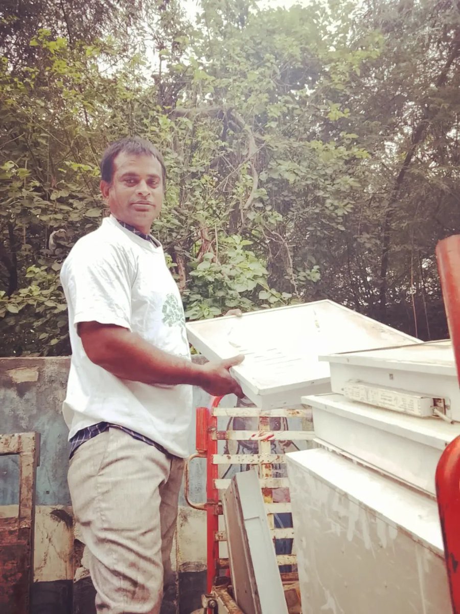 greencomrades's tweet photo. ♻️ Turning Scrap into Value, Responsibly! 🌱
At @Greenwaveses,we make recycling simple,reliable &amp; rewarding.From #ewaste to metal #scrap,turn unwanted items into value while supporting a cleaner,greener future.🌍
#upcycle #Sustainability #RecycleReduceReuse #WastetoWorth #waste. https://t.co/pQb09ecWVh