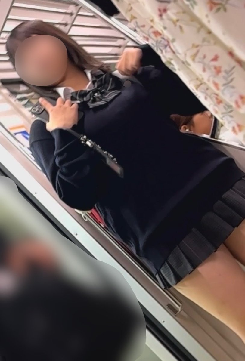 7zdT5's tweet photo. ぶとももやばい💕
#おなぺ #オナペ https://t.co/vyKmtD2LOl