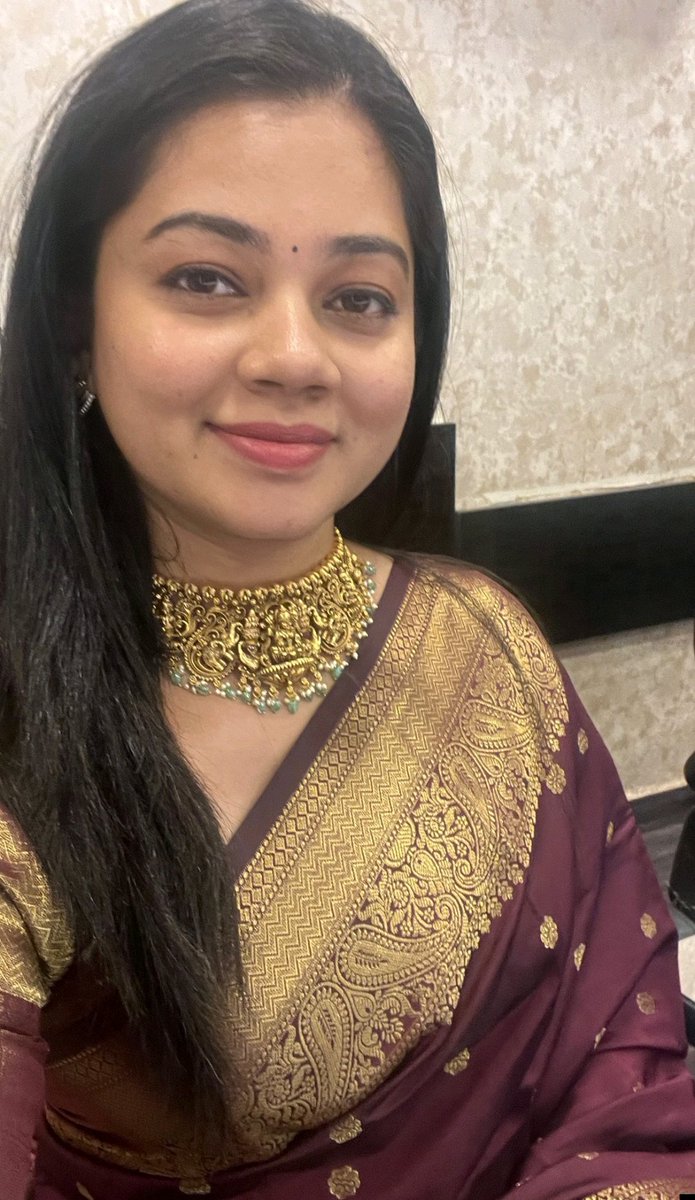 reelshunter's tweet photo. Intha thevadiya va enna pannalaam?
Enakk iva kooda cuckold pannatha aasa..🤤 https://t.co/EaTL7fG8ka