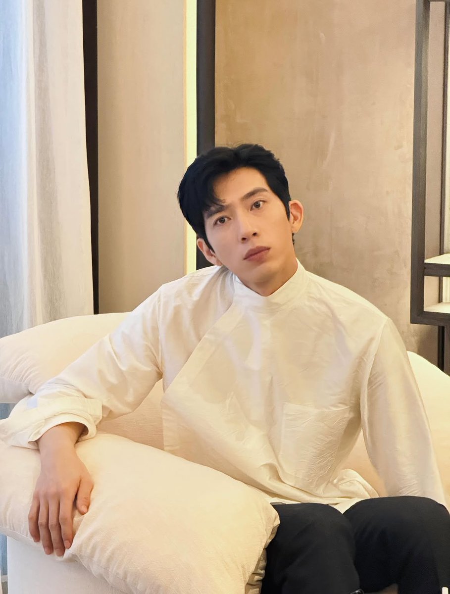 TSJLNx's tweet photo. รักเธอไปทุกวันเลยจริงๆ 😍 ☺️ 
#JingBoran #จิ่งป๋อหรัน #井柏然 https://t.co/ajBO6q0SLL
