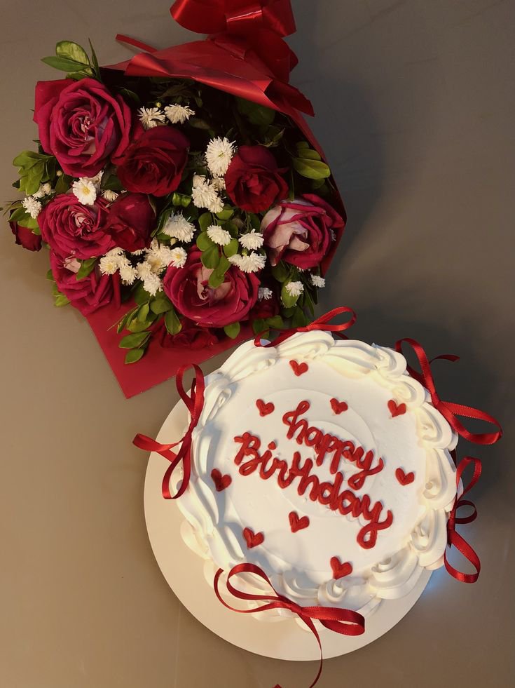 ruoqhan's tweet photo. @bailxu Happy birthday, mimih lulu ❤️ may your life be surrounded by happiness, and I hope this year you can get everything you want ❤️ https://t.co/5fUT4QFtaq