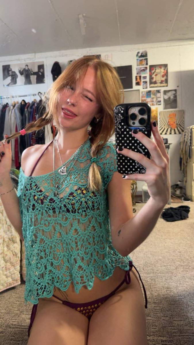 saiallisonn's tweet photo. could you handle me in brat mode? 😜 https://t.co/I3CU71j2dA