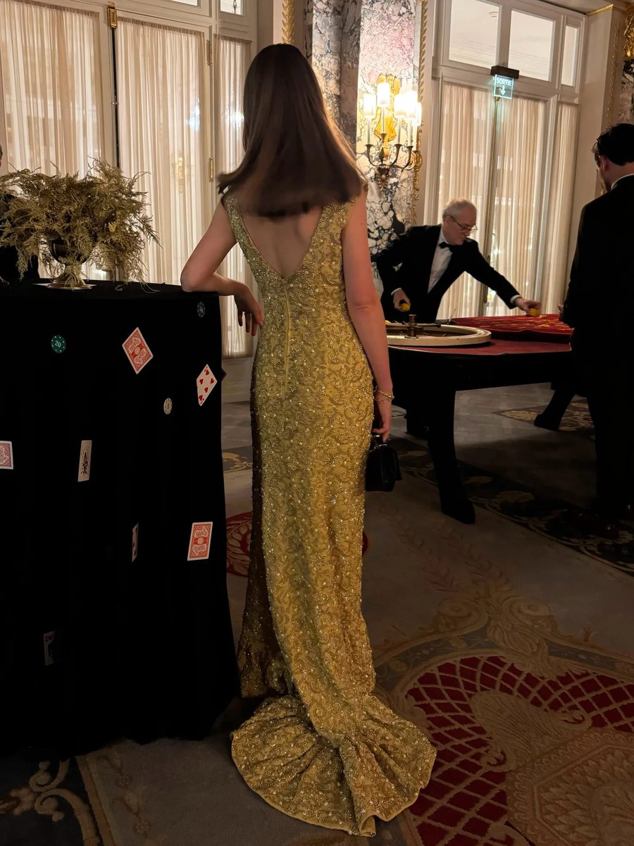 Tatlermagazine's tweet photo. The newly engaged daughter of Princess Caroline dipped into the Grimaldi archives to find a dress donned by Princess Grace in the '60s
https://t.co/ubmsBXVvJr https://t.co/Tls4VrML8m