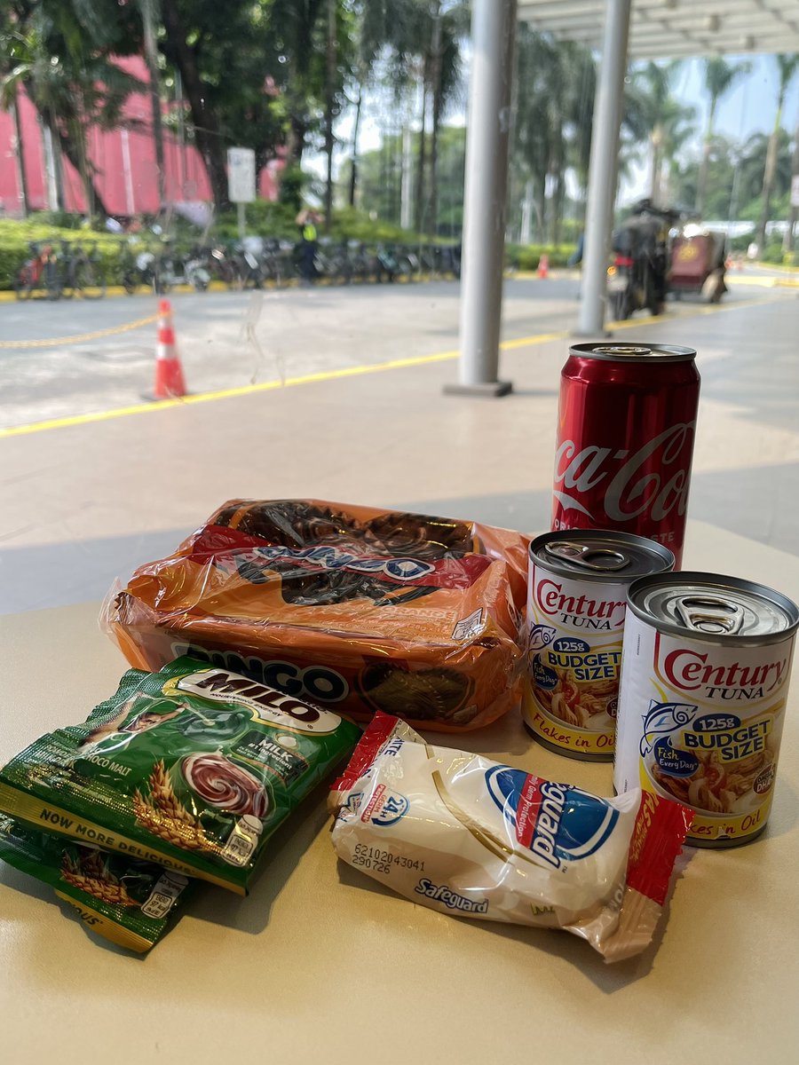 kylerollano's tweet photo. just finished watching stuck on you and ito naman po ang laman ng goodies namin from fairview terraces. #PuregoldCinePanalo2026 @Puregold_PH https://t.co/KEwCes89jz