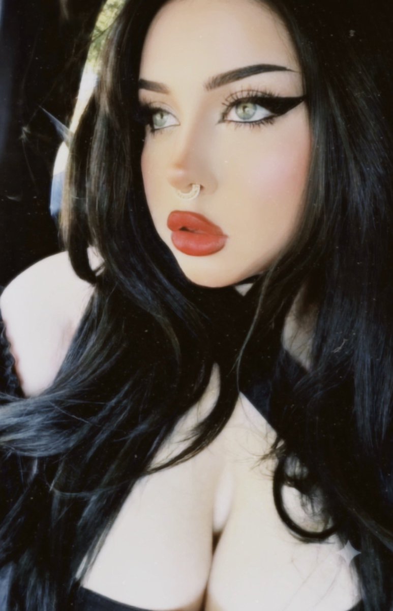 bunniexlou's tweet photo. coffee sends welcome this morning ☕️ #paypig #findom #coffeesub #cashcow #goddess #humanatm https://t.co/LuCYTyKdTx