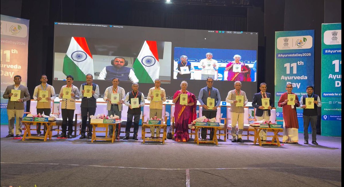 RIS_NewDelhi's tweet photo. 🌿𝐋𝐚𝐮𝐧𝐜𝐡 𝐨𝐟 𝐭𝐡𝐞 𝐀𝐲𝐮𝐬𝐡 𝐒𝐞𝐫𝐯𝐢𝐜𝐞𝐬 𝐒𝐞𝐜𝐭𝐨𝐫 𝐑𝐞𝐩𝐨𝐫𝐭

Shri Prataprao Jadhav (@mpprataprao), Hon’ble Union Minister of State (Independent Charge), Ministry of Ayush (@moayush) and Minister of State, Ministry of Health & Family Welfare (@MoHFW_INDIA), launched the Ayush Services Sector Report on the occasion of Ayurveda Day.

Welcoming Ayurveda practitioners from across India, the Hon’ble Minister highlighted the importance of integrating Ayurveda into our everyday lifestyles to help build a healthier India, aligning with the vision of the Hon’ble Prime Minister’s Fit India Movement. 🇮🇳

We thank the Hon’ble Minister for his vision and guidance for the development of the Ayush sector, and his commitment to making it a key component of Viksit Bharat@2047.

@PMOIndia | @MEAIndia | @aparnaray_ifs | @vaidyakotecha | @secymoayush | @SKSharma_World | @CCRAS_MoAyush | @CentralUnani | @ccrschennai | @ccrhindia | @mdniy | @DirectorCcryn | @nmpb1 | @AIIA_NDelhi |  @ItraJamnagar | @nischennai | @BRPrasher | @IGIBSocial | @rajivvasudevan | @cgpdtm_india | @aiims_newdelhi | @SDLINDIA | @JivaAyurveda | @SarinNS1 | @cmec_ris | @DakshinNews | @AIC_aseanindia | @fisd19 | @FIDC_NewDelhi

#AyurvedaDay #Ayush #FITM #RIS