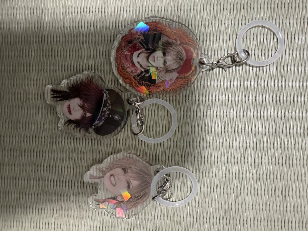TuneEver's tweet photo. 写真載せきれないのでご希望の商品をDMかリプにて宜しくお願いします🙇‍♀️
生首は智也さん、杙凪さんのみ、半身智也さんもあります。こちらは昴さんとの交換を優先致します。

#Royzくじ
#Royz交換 https://t.co/MVm4Plo2nW