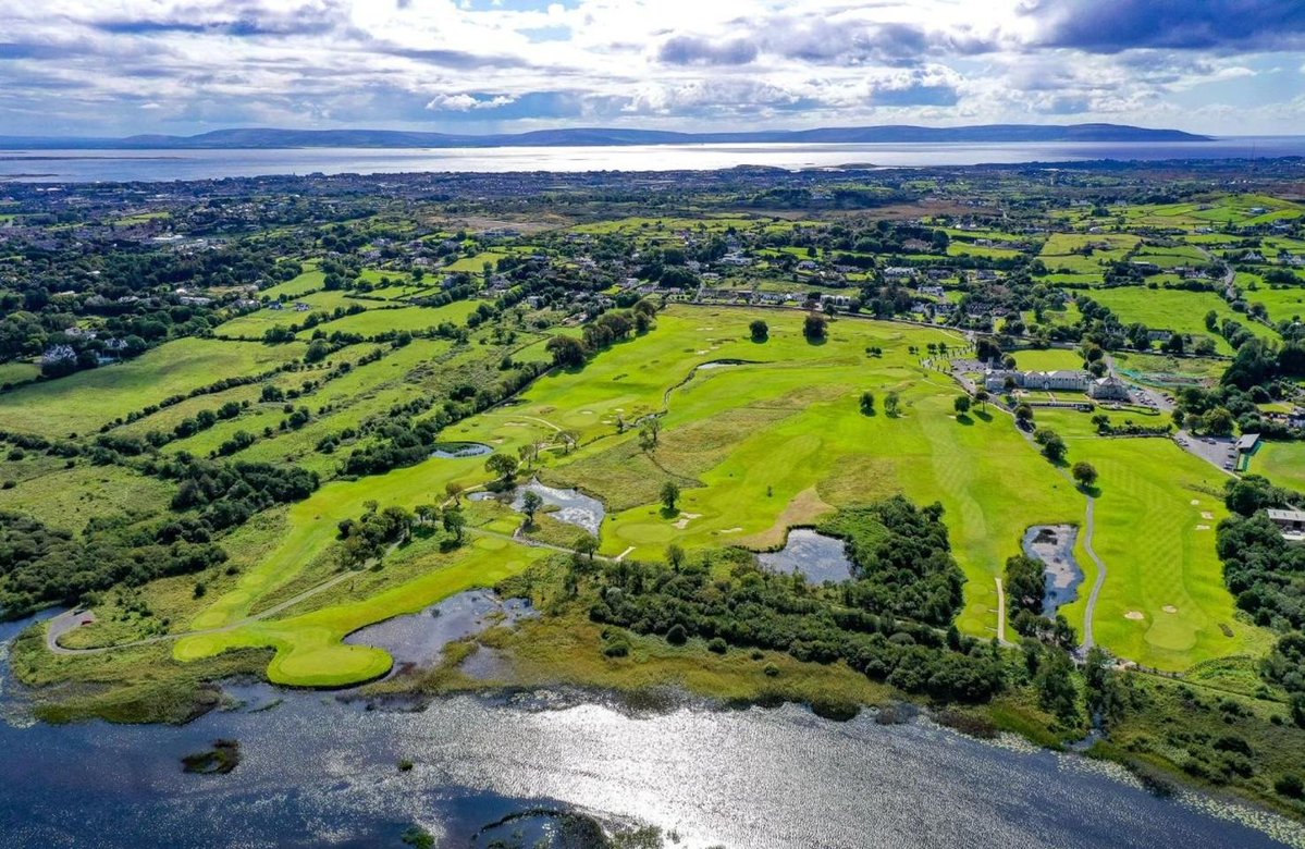 MichelinGuideUK's tweet photo. Glenlo Abbey Hotel: One Key, One Star and Orient Express Glamour
2026 saw Glenlo Abbey awarded One MICHELIN Star as well as One MICHELIN Key. We take a look at what makes this estate just off the stunning Wild Atlantic Way quite so special

Read more here: https://t.co/ZN7LsWGekG https://t.co/IW81Vhg7jn