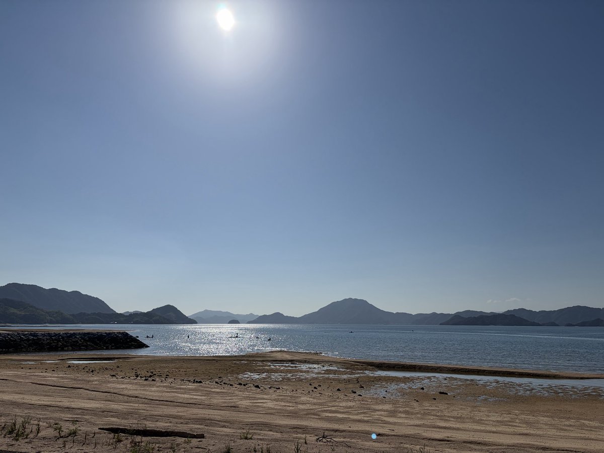 inmatsu's tweet photo. 瀬戸内海は穏やかです。 https://t.co/CTRlLB3Bpt