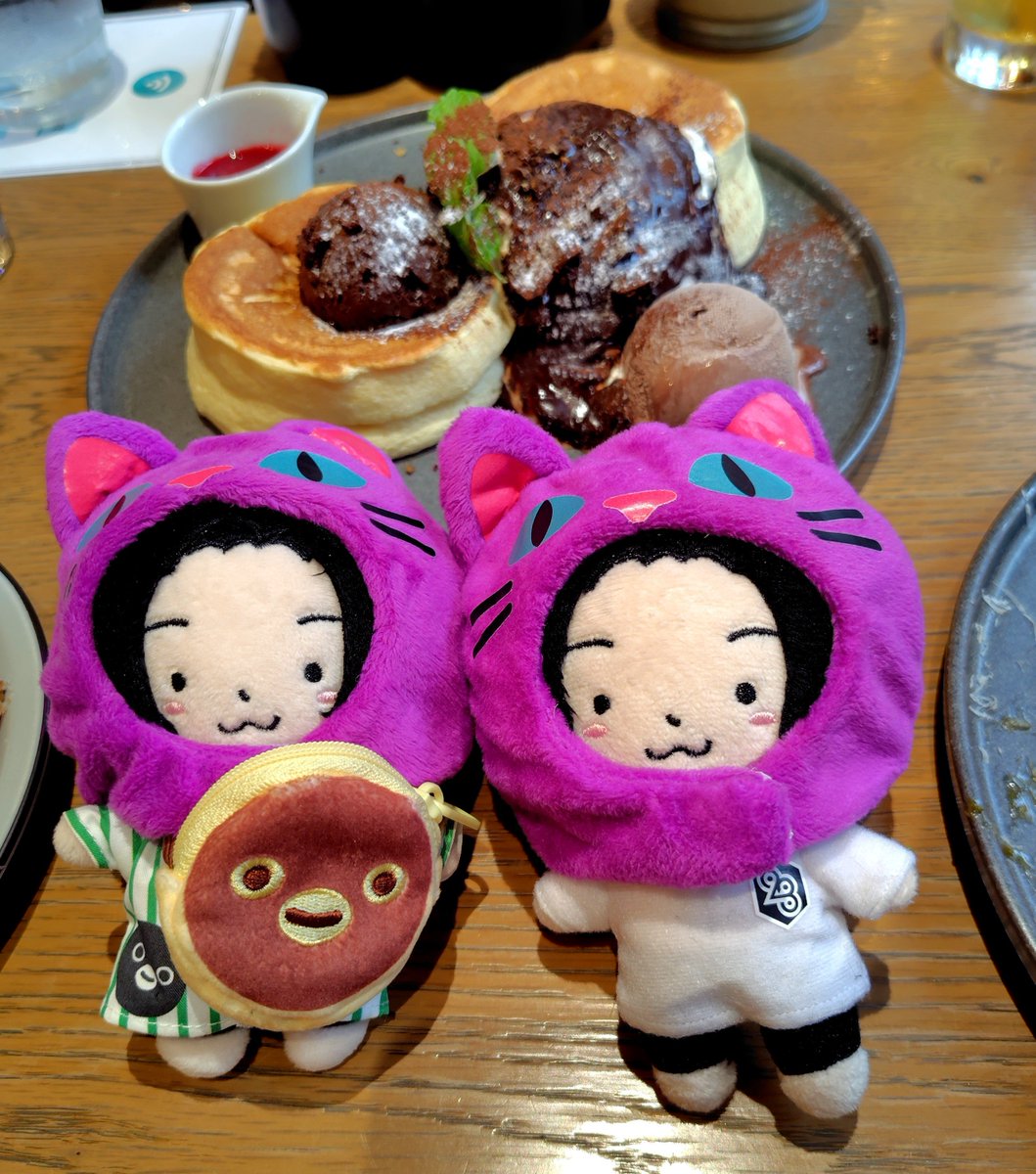 duffy_69_s's tweet photo. 23の日🫰
友達とお揃いで嬉しいミニふみたかくん🫶パンケーキと一緒に写真撮れたね🥰 https://t.co/7NF9mf8Tw7