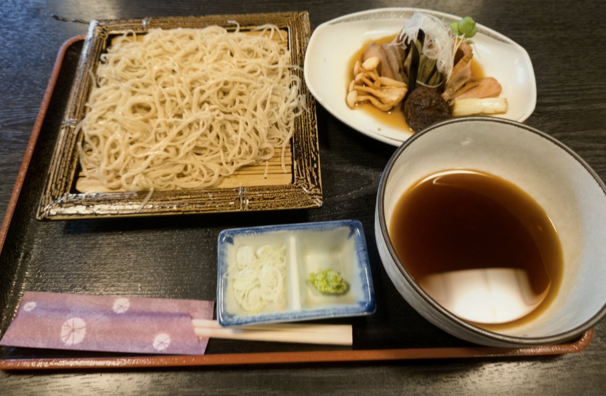 goodenough2021's tweet photo. 今日は深大寺そば『きよし』の鴨せいろ。半年ぶりぐらいだったけどやっぱ旨い。
#深大寺 #そば #蕎麦 #調布 #鴨せいろ https://t.co/a6aJJrHdX6