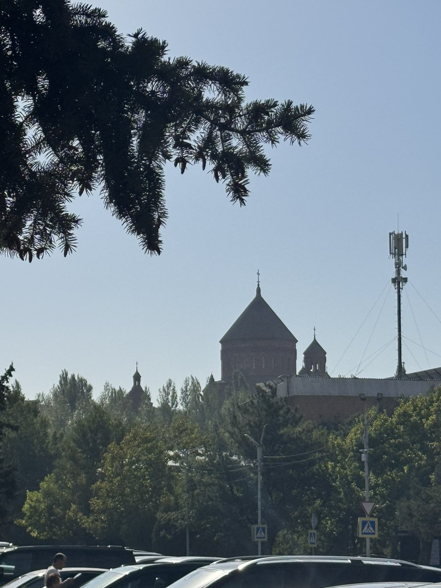 ChimeraReborn's tweet photo. Rare POV: jogging in an Armenian city that is not Yerevan. https://t.co/tEX7it23l7