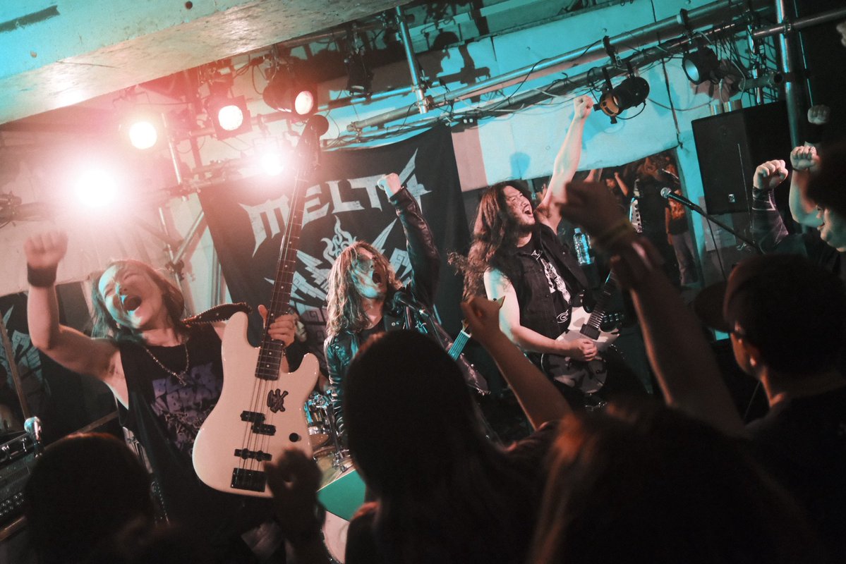 Melt4official's tweet photo. 🔥大感謝🔥
9/23(水・祝)大阪・心斎橋 火影
お越し頂いた皆さん
本当にありがとうございました!
こだわりの一枚を着て集まった皆さんとメタルで一つになれた最高の時間でした🤘
10/8は新曲『メガ・ダイナサンダー』
そして「MELT N’ ROSES TOUR」へ
引き続き応援よろしくお願いします!
#MELT4 https://t.co/byT7TspeUC