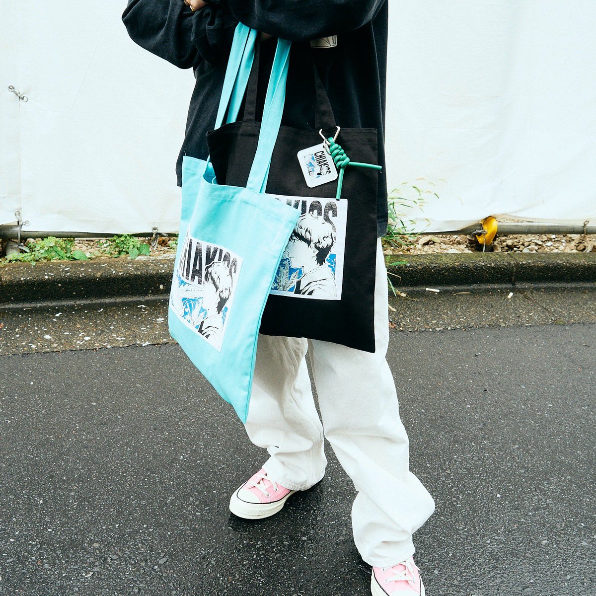 TakalakaG's tweet photo. 【CHIA-08】

◇ ITEM : 
CHIAKISS x MOKUMOKUREN TOTE BAG 

<Order Period>
From Thursday, 24th September 2026 at 7:00pm to Wednesday, 30th September 2026 11:59:59pm JAPAN TIME (UTC+9).

Click Here for Details👇
https://t.co/9bkENQ3BjC https://t.co/9zrEwB8hyO