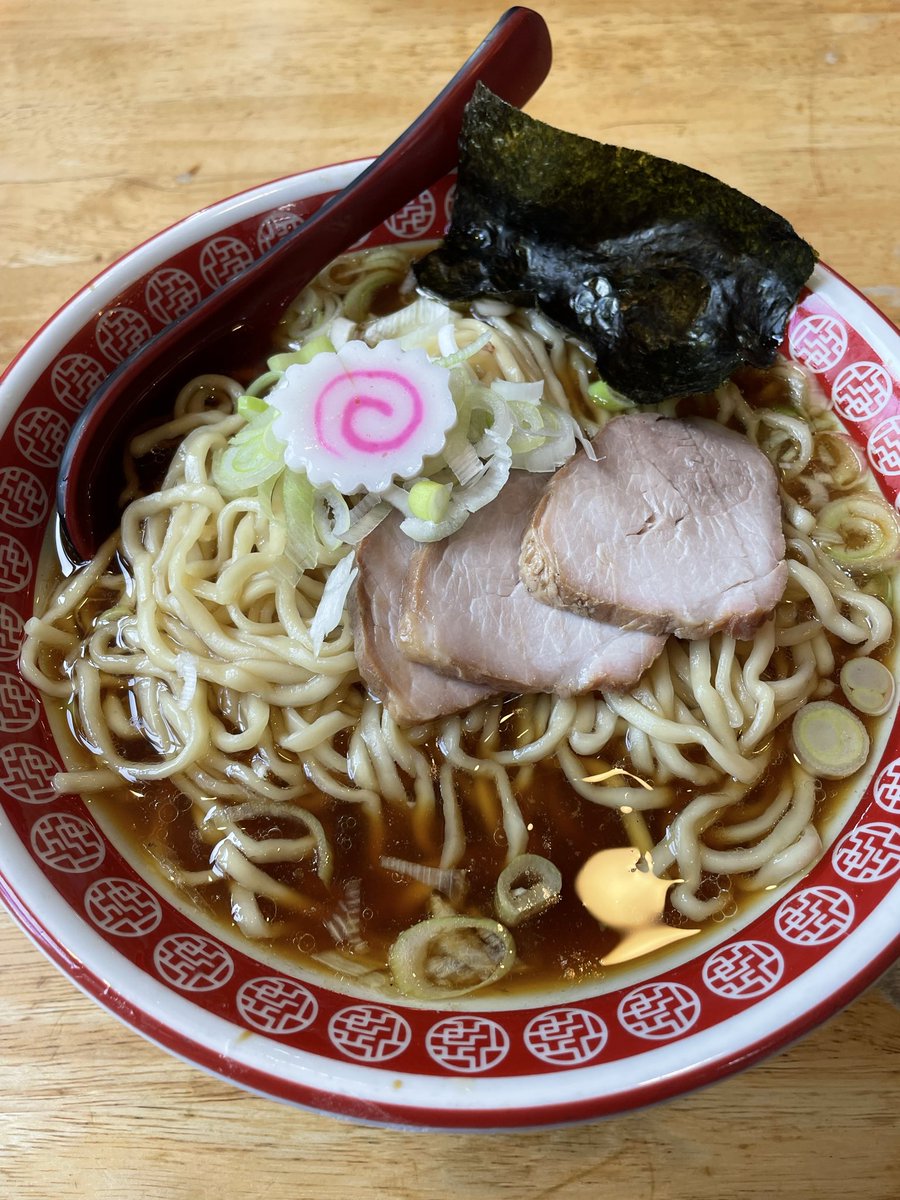kassy848's tweet photo. サクラソバストア
大好きホワイトリバー

勝手に1人でラーメンfestival最終日
6周年おめでとうございます！
バードメン初期から追い続け、かれこれ10年以上経つんだなーと🤔

手打ち麺はもちろん、スープも燻製チャーシューも美味かったー！
ご馳走様でした😋 https://t.co/6wz65VZxbn