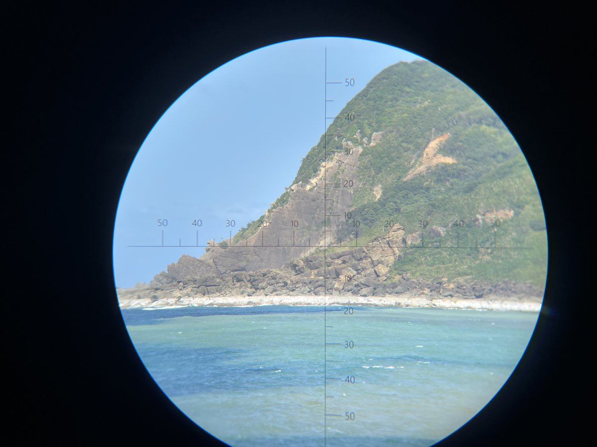 chhkkns's tweet photo. 2026/09/22 @ #皆月海岸

地図を見ていて気になった「小崎」と、「通ヶ鼻」

荒磯自然歩道を通るとアプローチが簡単なので、冬にタイミングを見計らって来よう。早いうちに来ないとまた、草でおおわれてしまう

上大沢まで行かなくてもこの辺だけであれば遊べるであろう

#能登 #奥能登 #いまノト https://t.co/QbCj3HQhhO