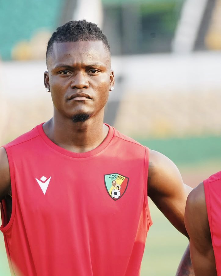SimbaSCTanzania's tweet photo. 📸 Inno Loemba katika mazoezi ya timu ya taifa ya Jamhuri ya Kongo wakijiandaa na michezo minne ya kimataifa katika kalenda ya FIFA. #NguvuMoja https://t.co/uxjZxg3b9C