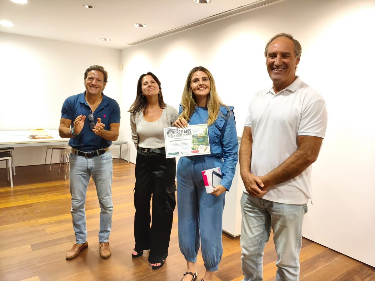 CTMAlmeria's tweet photo. 📖🏆 “Un viaje de cien palabras”
El Museo de la Guitarra acogió la entrega de premios del Concurso de Microrrelatos del Consorcio.
🥇 Juan Pardo Vidal
🥈 Sheila Hernández Torres
🥉 Mª Ángeles Pazos Villasante
👏 ¡Enhorabuena!
#MobilityWeek
#SEMAlmeria2026 #masctal
@AlmeriaJunta https://t.co/QSzJkCrx0v