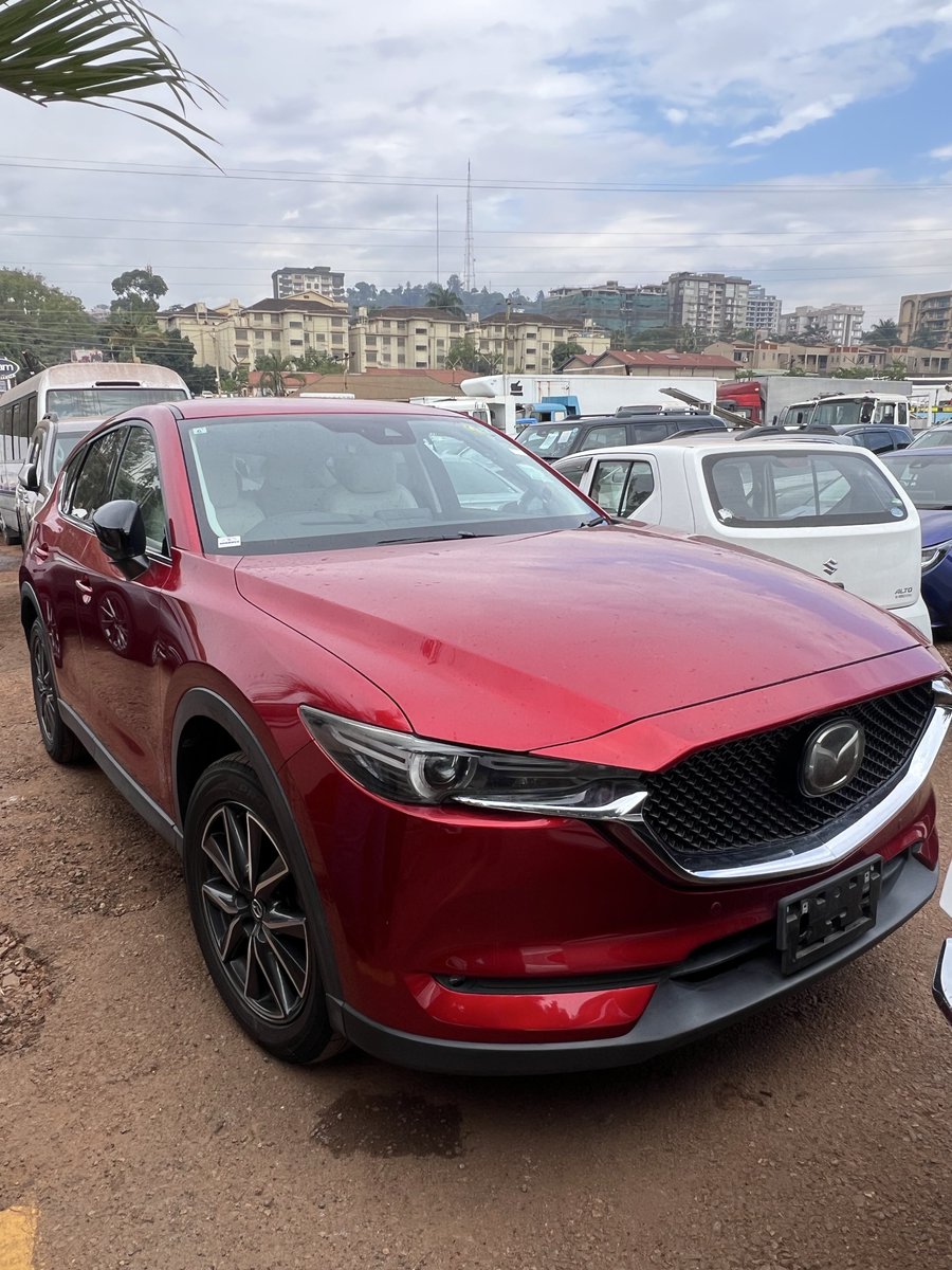 kitagatamotors's tweet photo. 2017 Mazda CX-5 for sale.
Petrol 
Price Ugx75m
Call 0704668111 https://t.co/qcQhGtd3MH