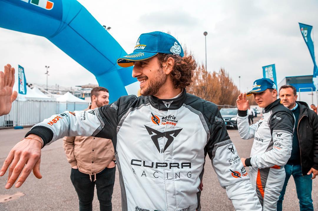 KatiaLosa79vb's tweet photo. Photo shared by Giovanni Altoè on April 27, 2019, tagging Massi972, Adria Raceway, Michelin Motorsport, Alessandro Altoè, Freem Official, and TCR Italy DSG Endurance. https://t.co/hIijJ8VkyU